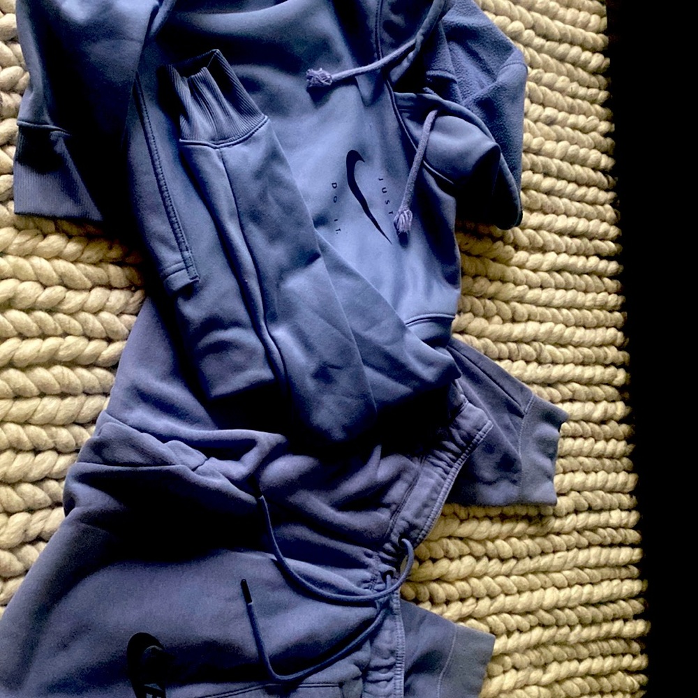 Hoodie xs pants s from Nike